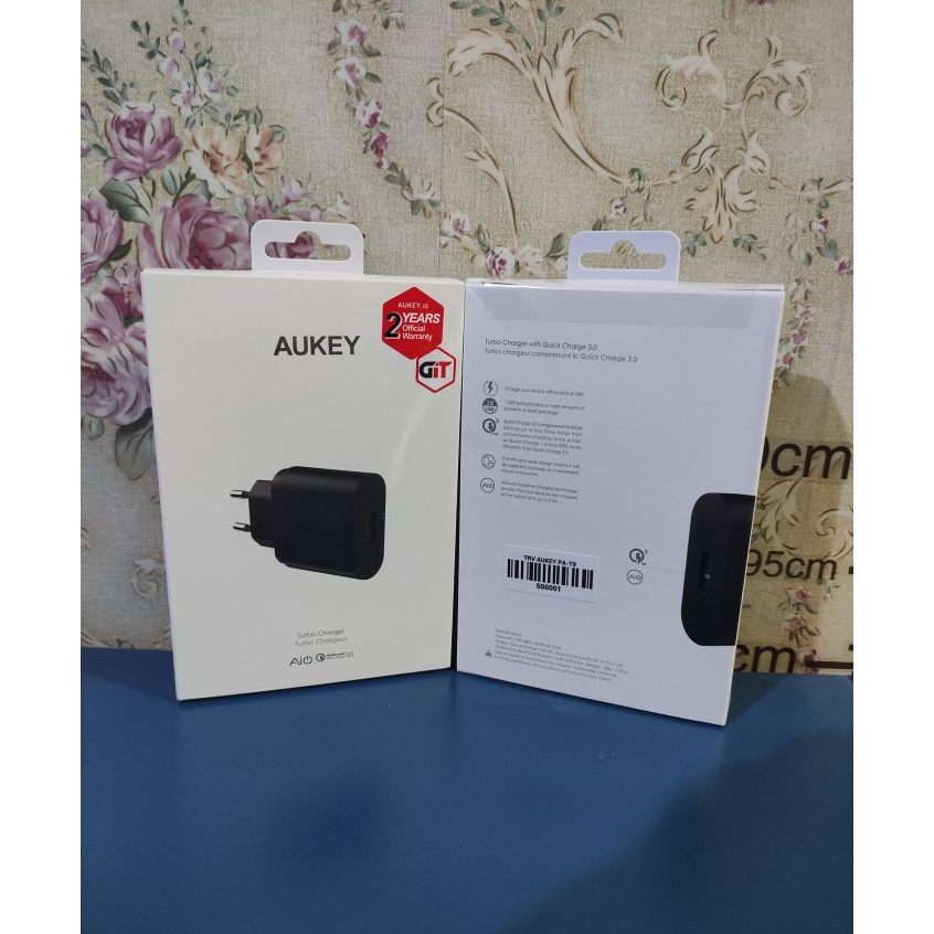 Củ Sạc Guaranteed Puas Aukey Pa-T9 1 Cổng 19.5w Qc 3.0