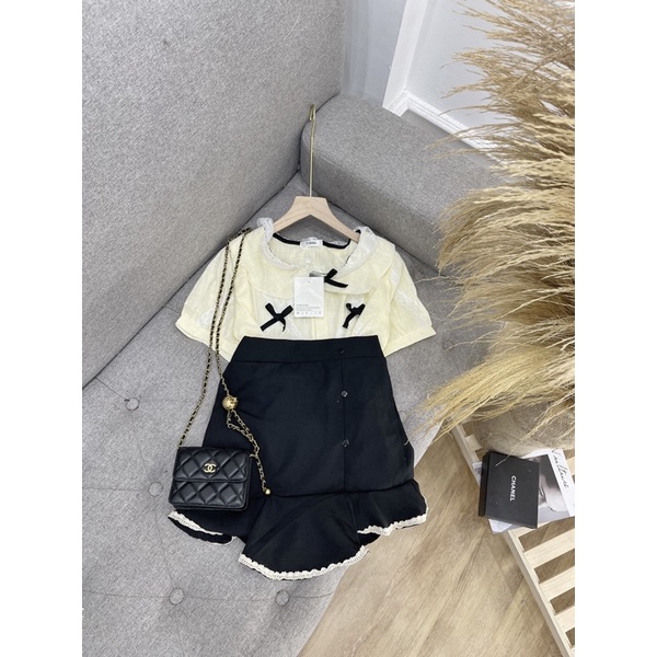 Set áo sơ mi phối chân váy ren bèo