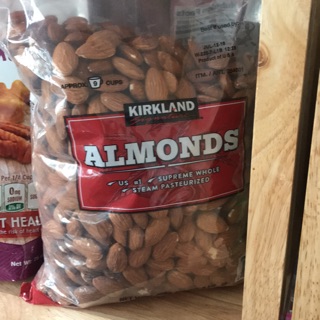 3 hạt Almonds (khách order)