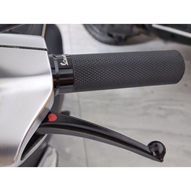 Bao tay xe Vespa êm ái đẹp sang chảnh