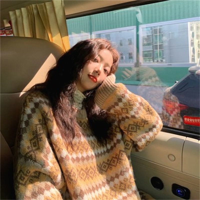 Áo sweater đính kim cương xanh lá mùa thu và mùa đông mới 2021