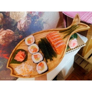 Khay gỗ hình cá bày tiệc sushi đồ ăn phong cách Nhật, trang trí tiệc liên hoan hấp dẫn
