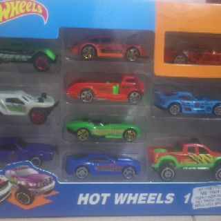 7 chiếc xe hot wheels