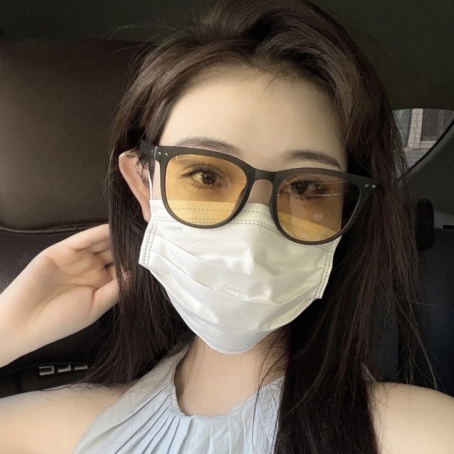 Kính mát gấp gọn thời trang 2021