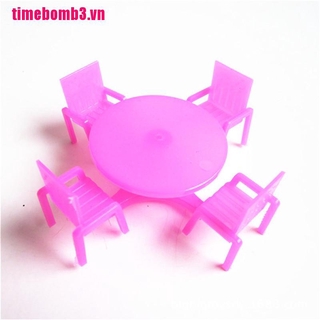 Bộ bàn ghế bằng nhựa cho nhà búp bê