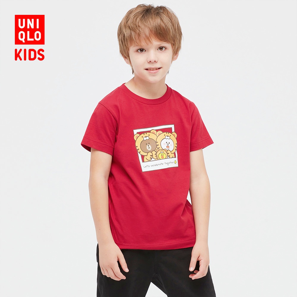 Áo thun Uniqlo tay ngắn in họa tiết LINE FRIENDS cho ba mẹ và bé 447994