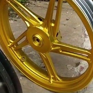 Chai sơn màu vàng candy Y016 Sơn xịt Samurai
