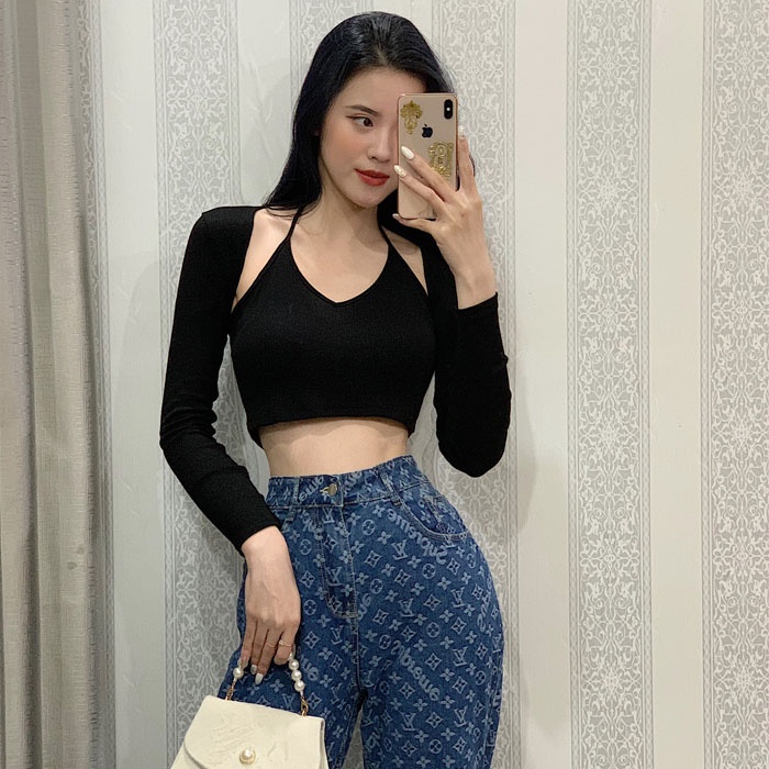 Áo croptop nữ tay dài Mugung cổ yếm hở lưng A15