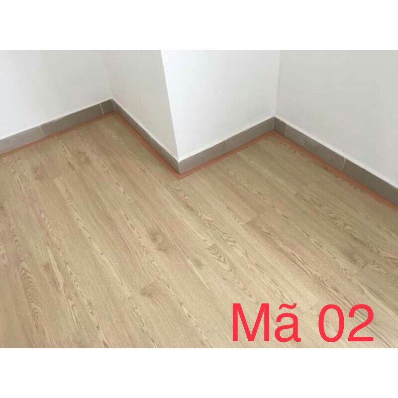 SÀN NHỰA GIẢ GỖ dày 2mm có keo sẵn bóc dán loại 1 HCM