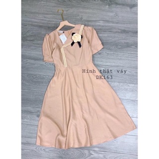 Đầm Hồng Cổ Cách Điệu Kèm Cài Hoa