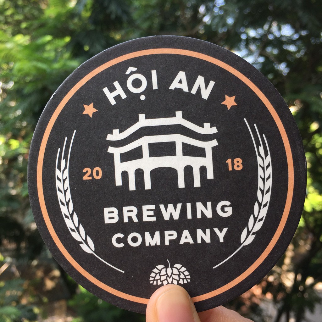 Đế lót ly giấy có sẵn, in khắc theo yêu cầu khách hàng