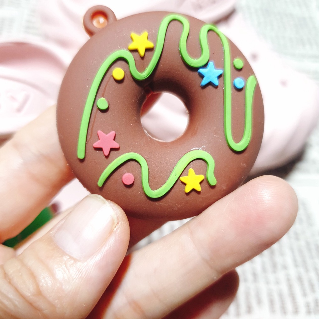 [4D Bánh] Nút gắn hkdesign/ phụ kiện trang trí gắn dép có lỗ, dép duet, sục (01 Cái)