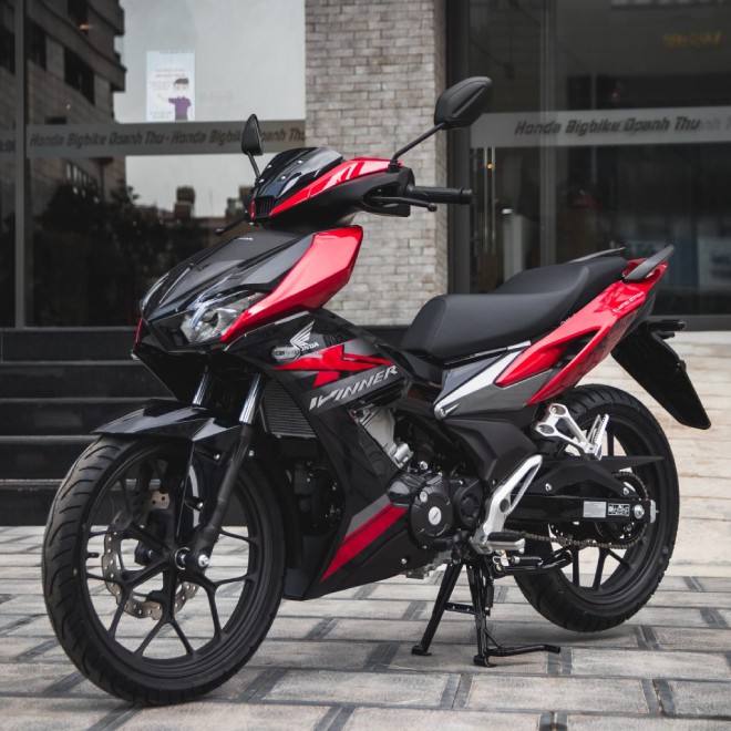 nhựa Nắp trên tay lái winer x honda