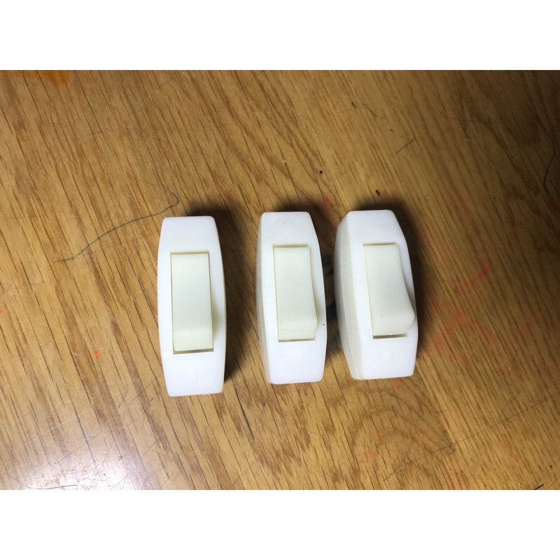 Công tắc treo, công tắc ngang