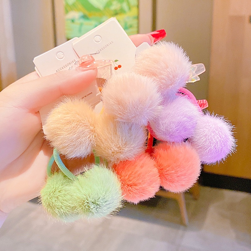 Set 2 chiếc chun cục lông dễ thương