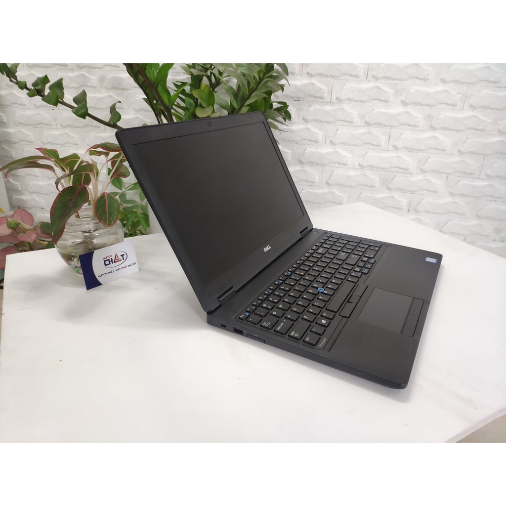 Máy trạm đồ họa Dell precision 3520 Core i7-6820HQ, Ram 16gb, SSD 512gb, VGA rời Quadro M620 (2G), màn 15.6inchs FHD IPS