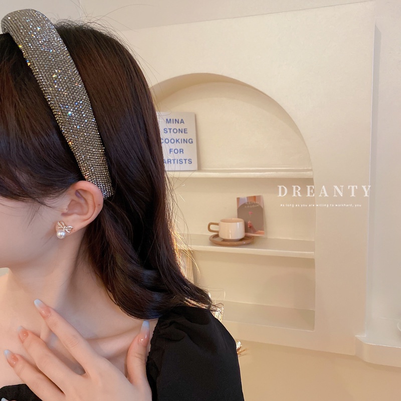 Băng Đô Cài Tóc Hình Đầu Lâu Đính Kim Cương Lấp Lánh Thời Trang Âu Mỹ