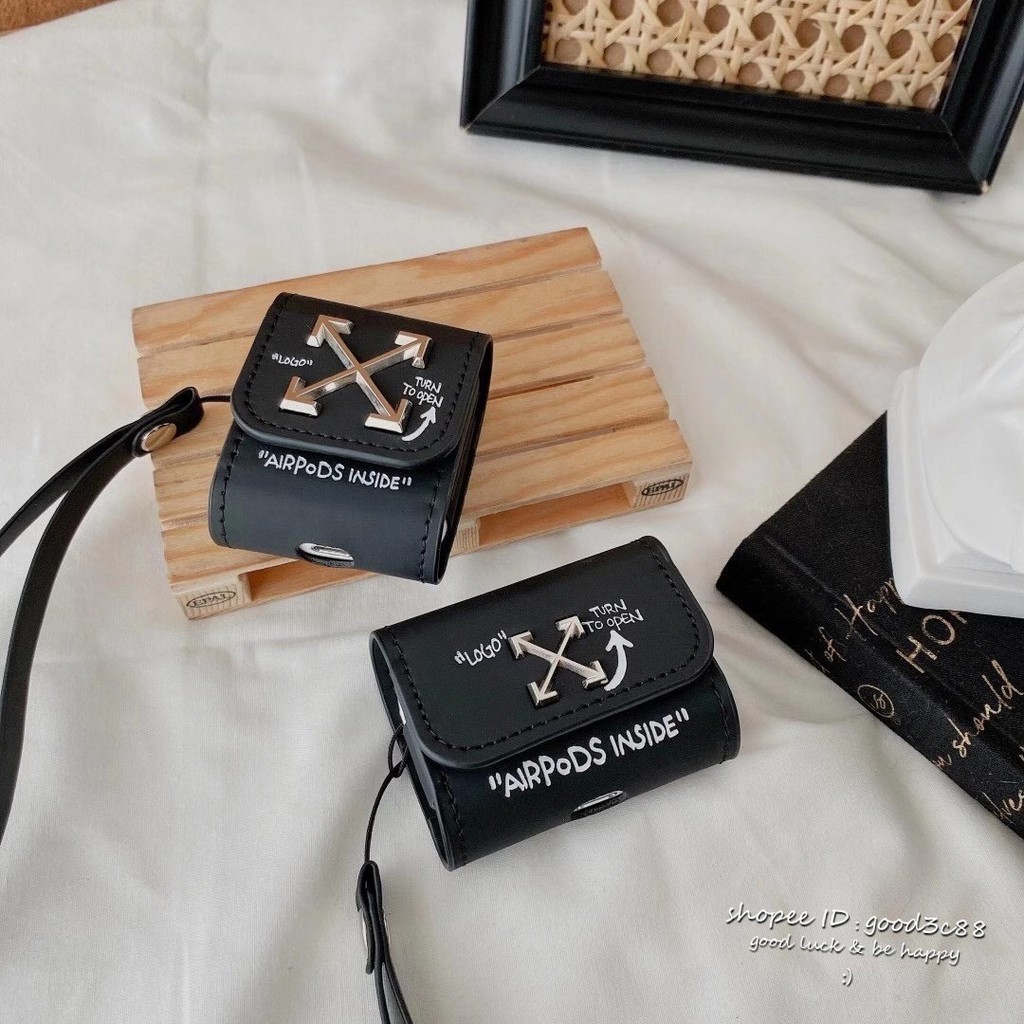 Vỏ Bảo Vệ Hộp Sạc Tai Nghe AirPods Pro 1 / 2 Bằng Da Mềm Chống Sốc Hình Nhãn Off-White Bằng Kim Loại