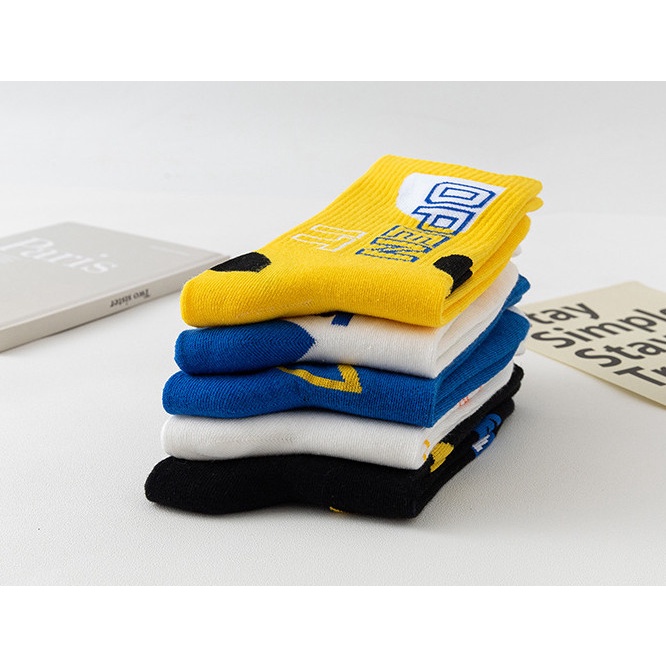 Vớ thể thao cao cổ Nam Nữ phong cách trẻ trung, năng động, cá tính.