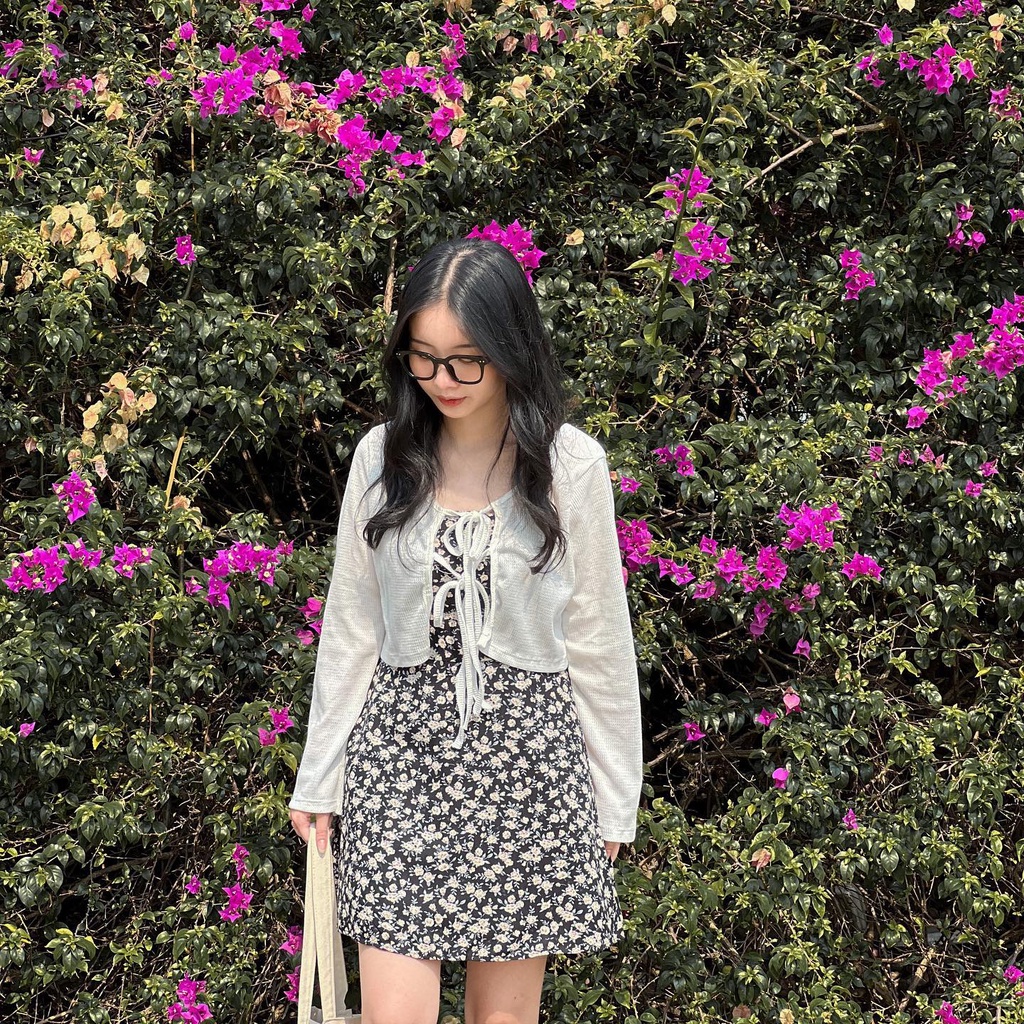 Set váy hai dây hoa nhí phối áo khoác cardigan buộc dây ngực (Có tách set)