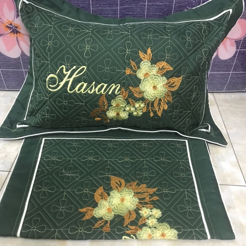 Vỏ gối Cotton satin trần bông thêu hoa, có khóa kéo - size 45x65cm