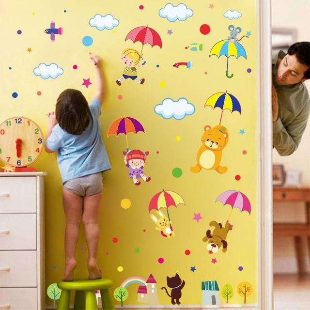 Decal dán tường thú nhảy dù