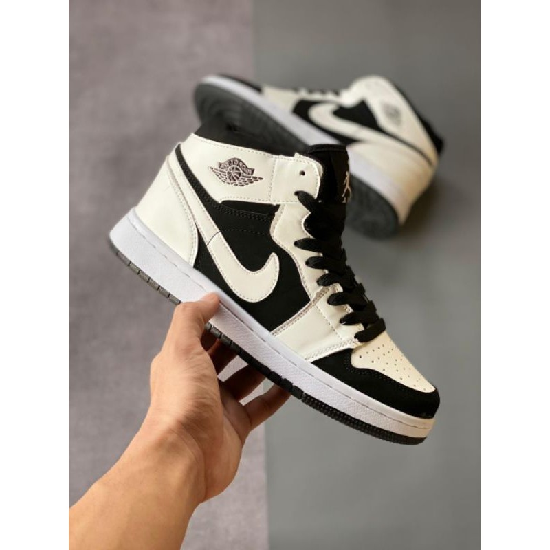 Giày Bata Nike Air Jordan 1 Thời Trang Năng Động