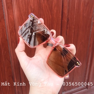 KÍNH HỒNG TRONG VUÔNG