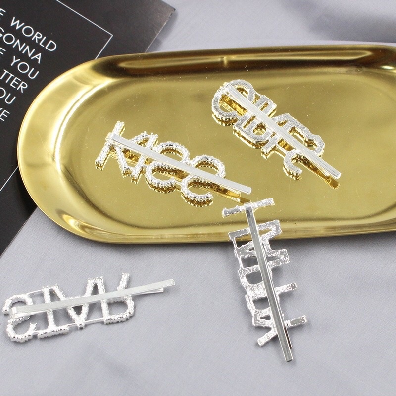 Kẹp chữ đính đá