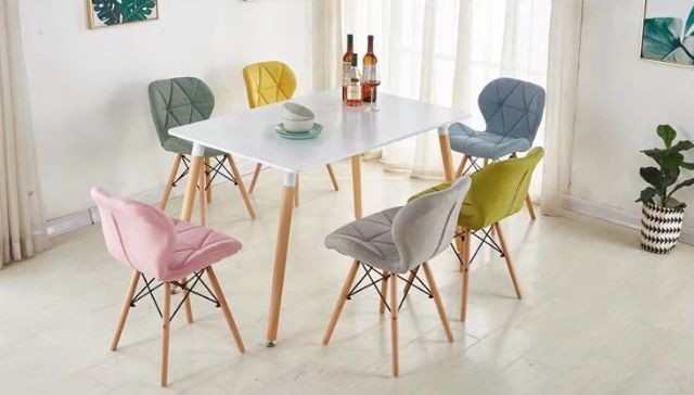 GHẾ TAM GIÁC ĐỦ MÀU