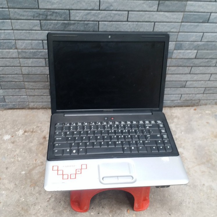 Laptop hp CQ compad cũ thanh lý văn phongf