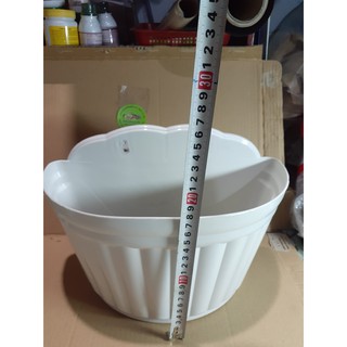 Chậu Nhựa Ốp Tường Bán Nguyệt Lớn Trắng 31cm x 17 x 18 cm, Thể Tích Lớn, Dẻo Bền, Sang