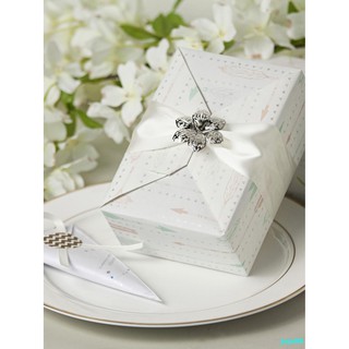 Giấy gói quà hình trái tim dễ thương