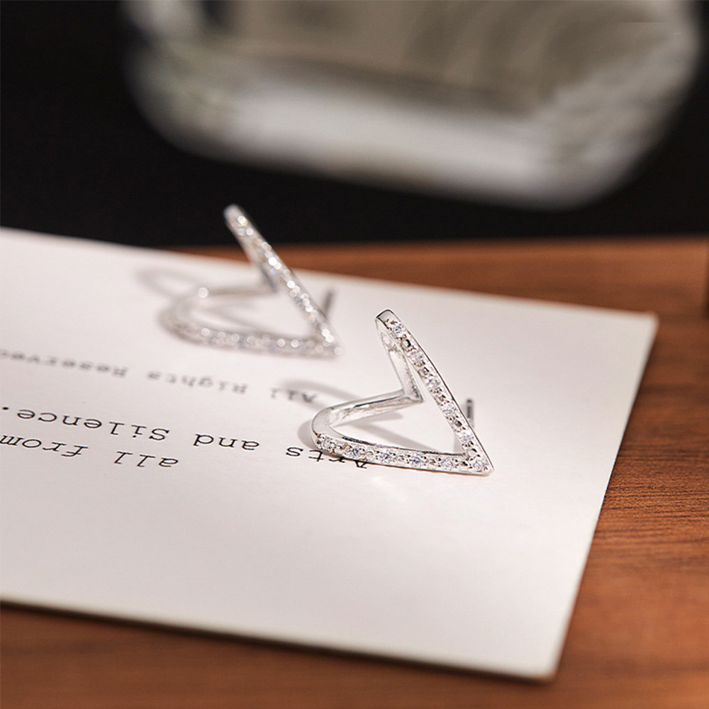 Hoa Tai Hình Tam Giác Đính Đá Nhiều Màu Sắc Thời Trang Cho Nữ