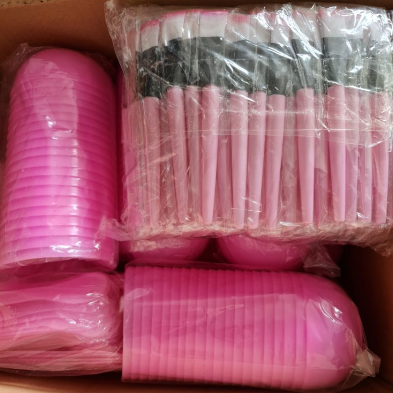 Cọ quét mặt nạ màu ngẫu nhiên