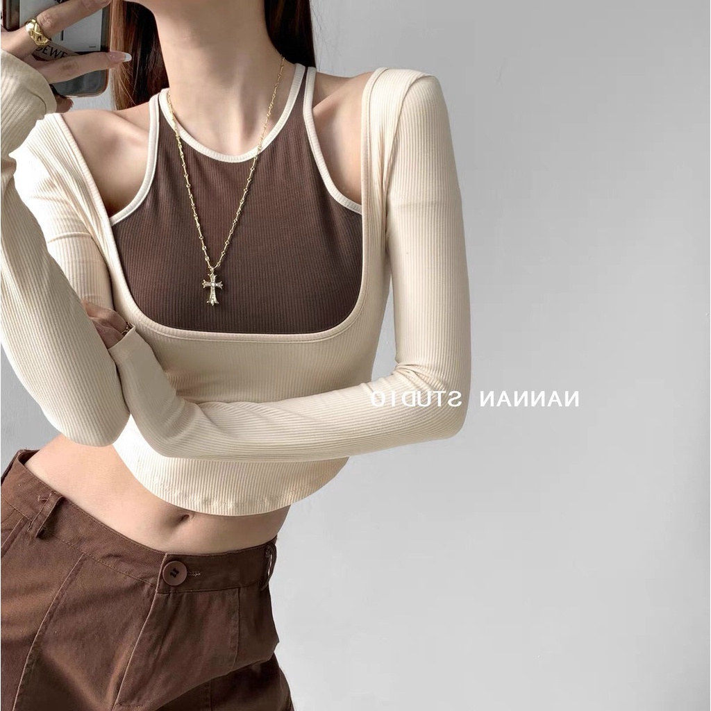 Áo tay dài phối 2 màu hở vai