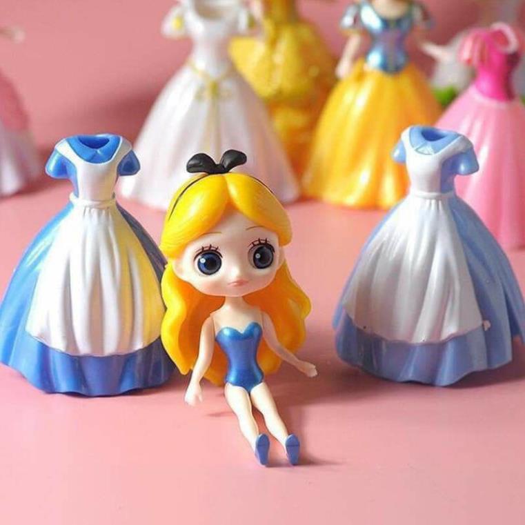 Set 6 công chúa Disney siêu xinh kèm 18 váy