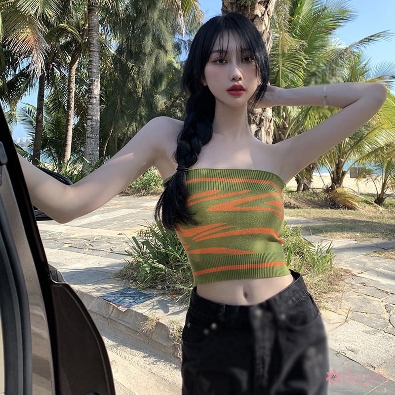 Áo Croptop Dệt Kim Hoạ Tiết Kẻ Sọc Thiết Kế Quyến Rũ