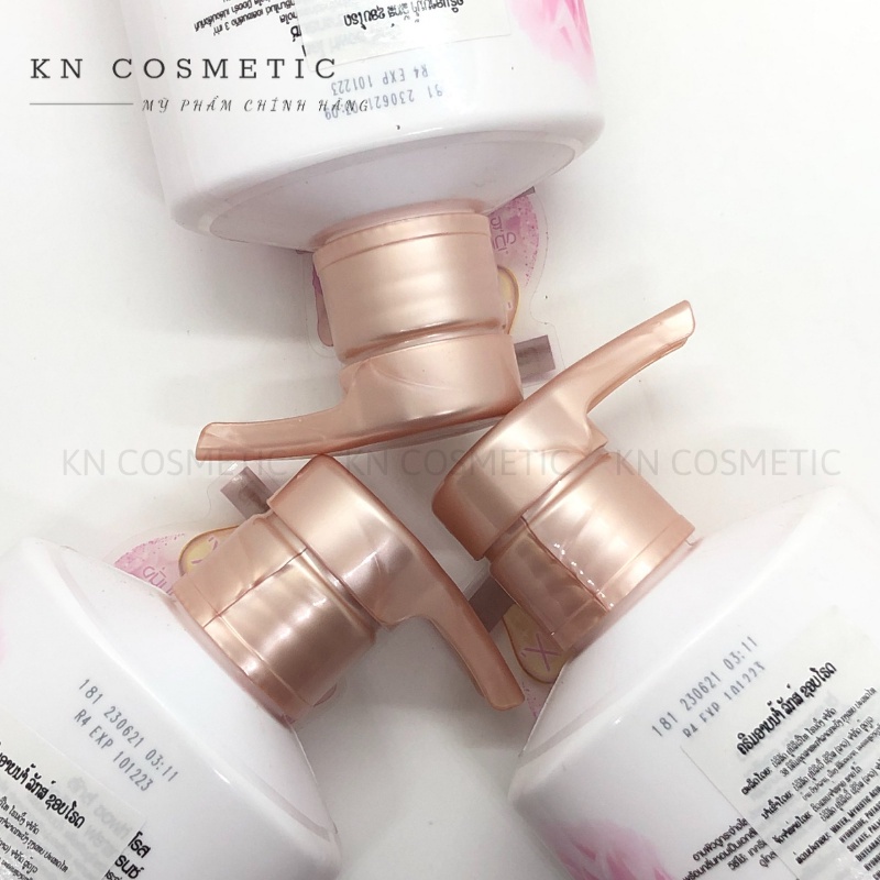 Sữa Tắm Lux Thái Lan Soft Rose Delicate Fragrance Sữa Tắm Sáng Da Hương Hoa Hồng Pháp Chai 500ml