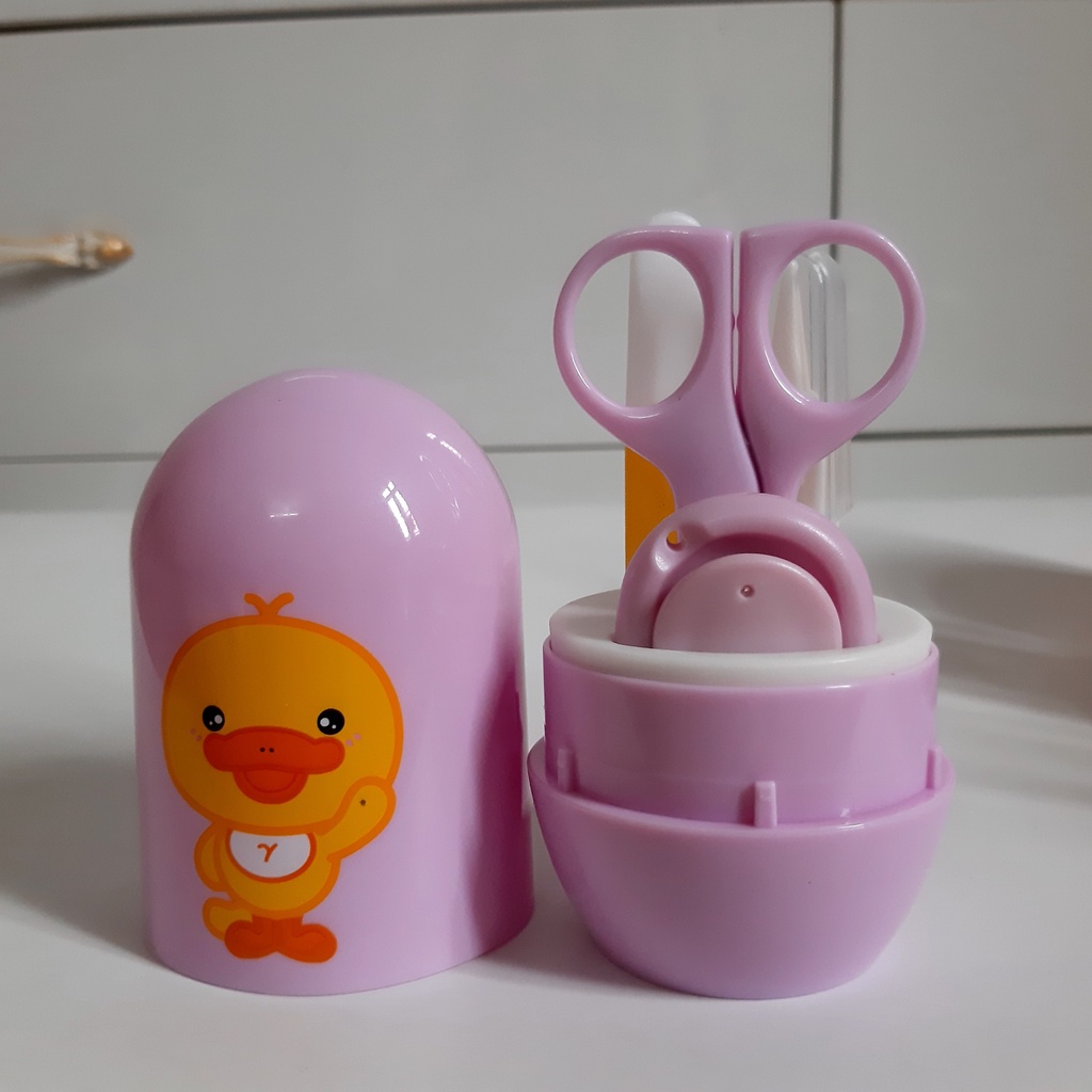 Bấm Móng Tay Cho Bé Sơ Sinh 4 Chi Tiết An Toàn BM01