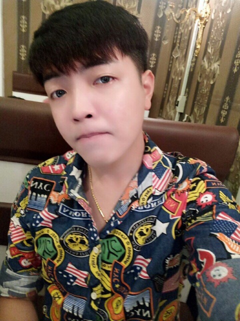 Áo sơ mi sticker trẻ trung
