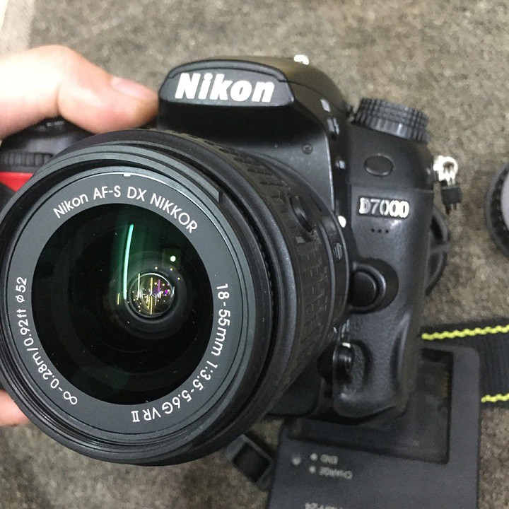 Máy Ảnh Nikon D7000 kèm kít 18-55 VR