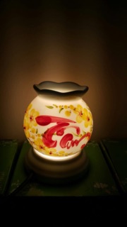 Combo đèn xông tinh dầu và tinh dầu 10ml tặng 2 bóng