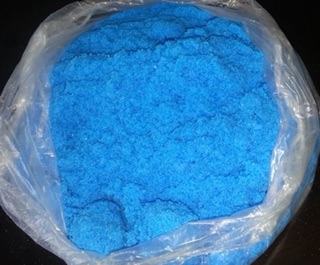 Copper Sulphate CUSO4 ( đồng sung phát) 1kg tặng kèm 1 kg vôi dùng để pha boccdo dùng cho cây