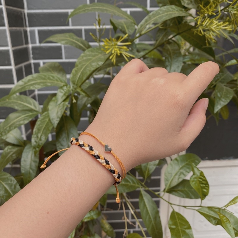 Vòng tay handmade dây thắt đủ màu Lookatme Bora