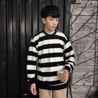 ÁO SWEATER SỌC ĐEN