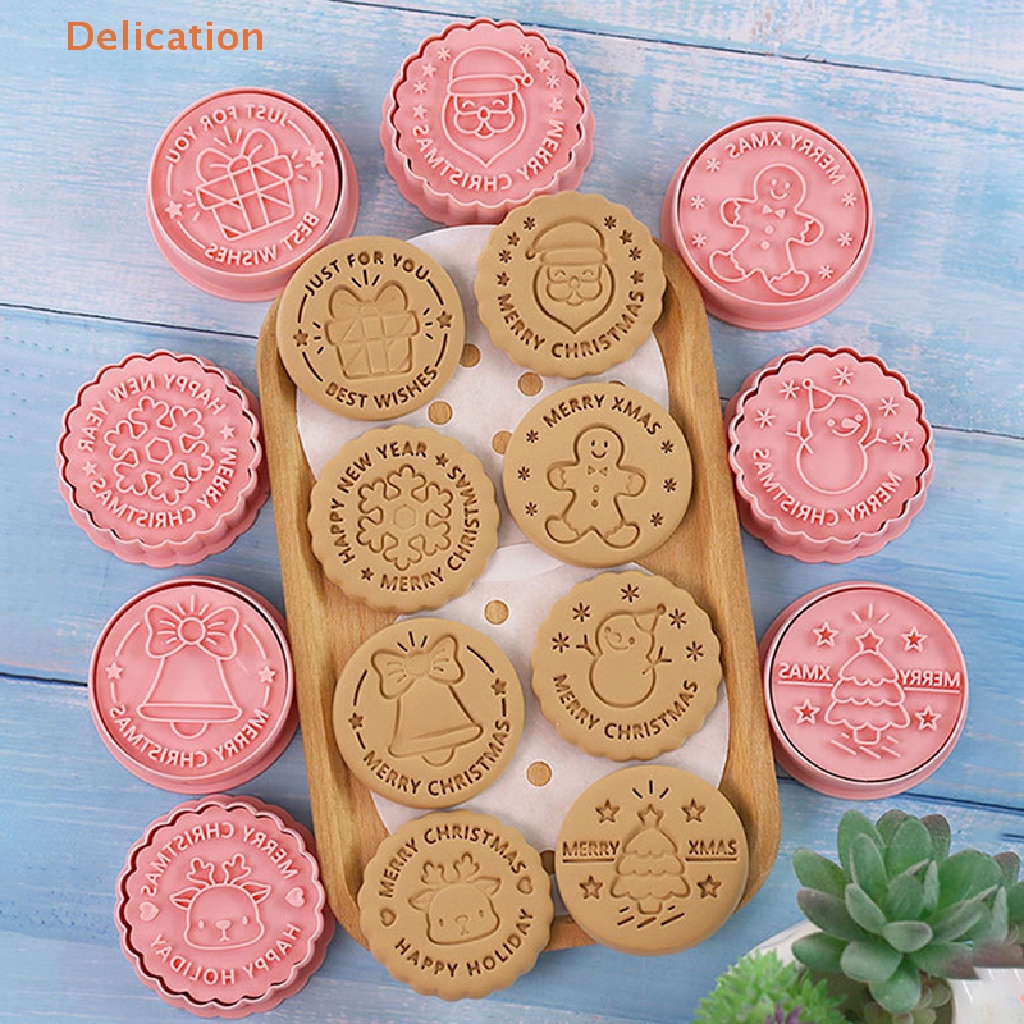 [Delication] 8 Pcs/set Cookie Cutters Plastic Christmas Theme Cartoon Pressable Biscuit Mold