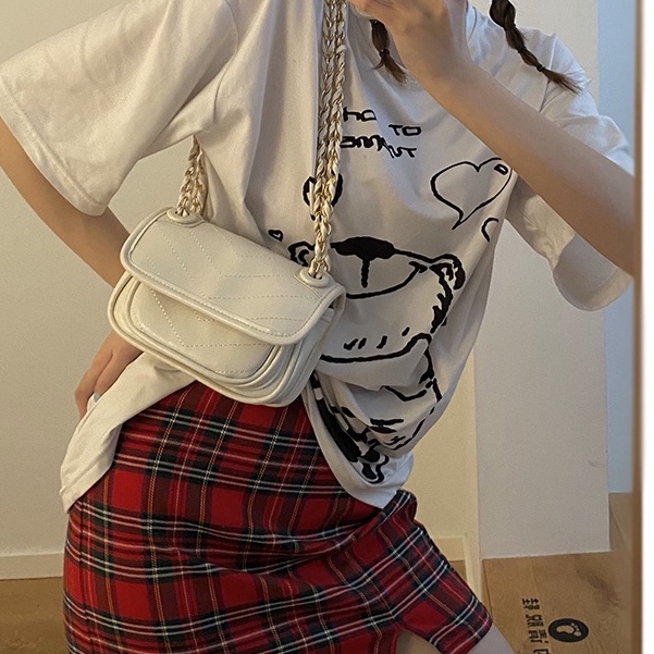 Túi Xách Đeo Dưới Cánh Tay Đính Đá Phối Dây Xích Thời Trang Mùa Hè 2022 Cho Nữ