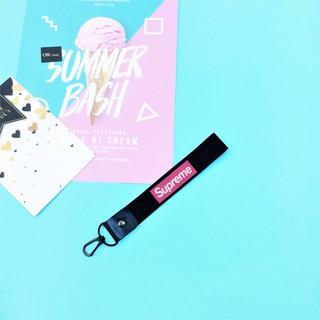 Móc khóa dây strap Supreme Nền - DK8.9