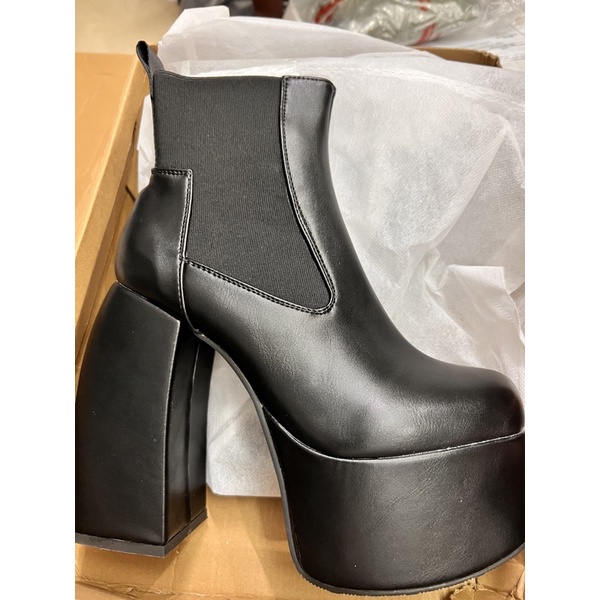 Bốt da ankle đế cao 13,5 cm ulzzang/ Boots da đế cao